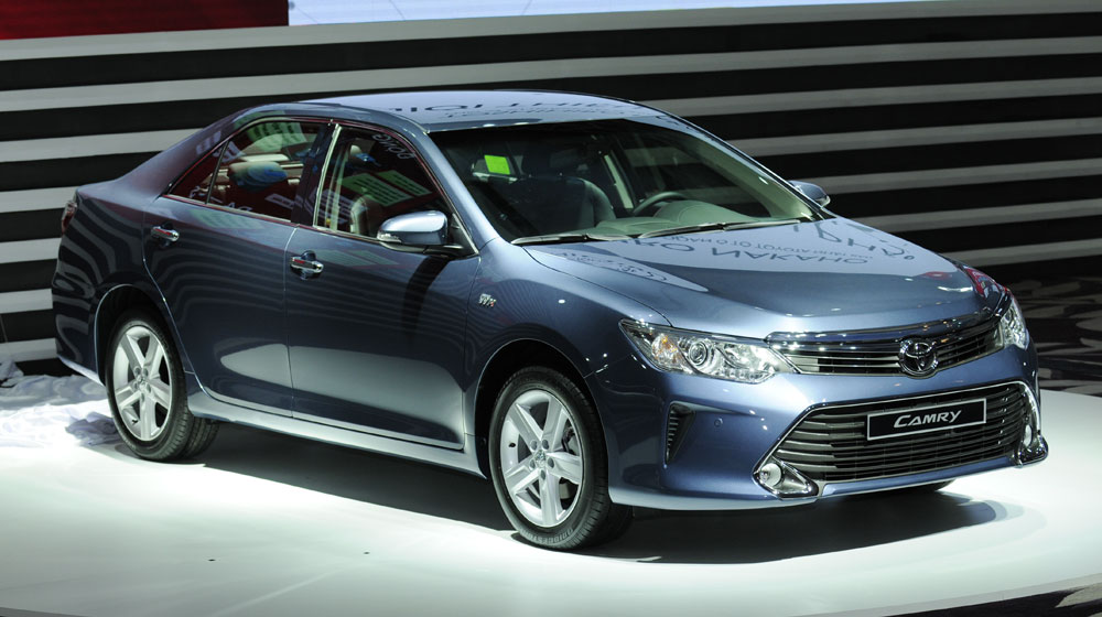 xe toyota camry 2015
