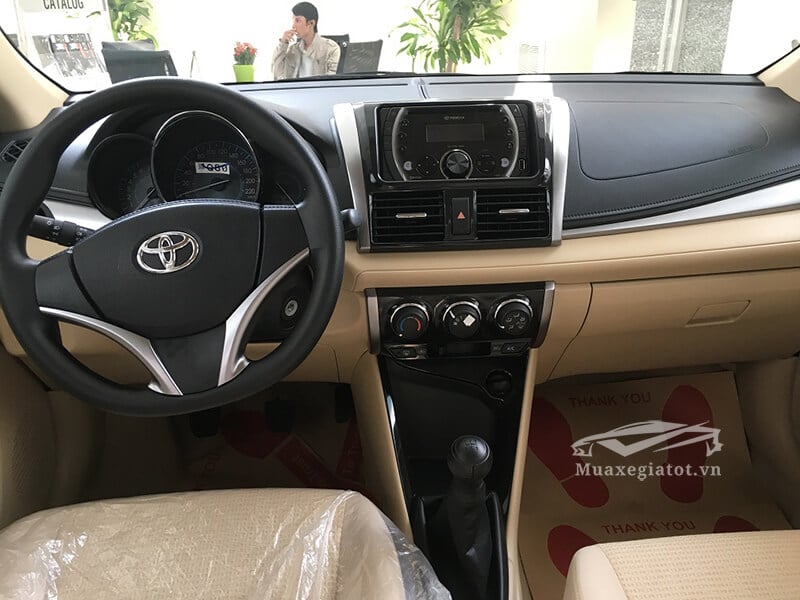 Nội thất xe Toyota Vios 1.5E MT số sàn