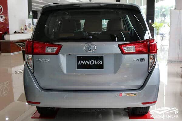 duoi xe toyota innova 2 0 v 7 cho muaxegiatot vn 11 - Toyota Innova V 2021 giá bán kèm khuyến mãi #1 - Muaxegiatot.vn