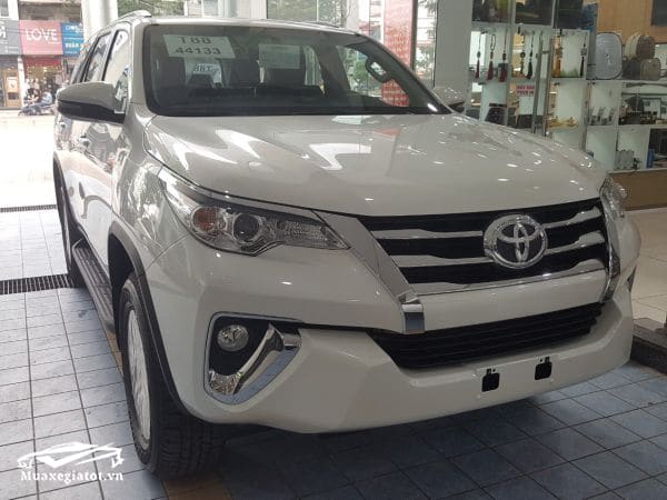 Toyota Fortuner 2019 tại Việt Nam được bổ dung động cơ dầu hộp số tự động 