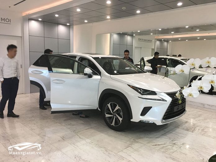 Lexus-nx300-2018-05-696x522