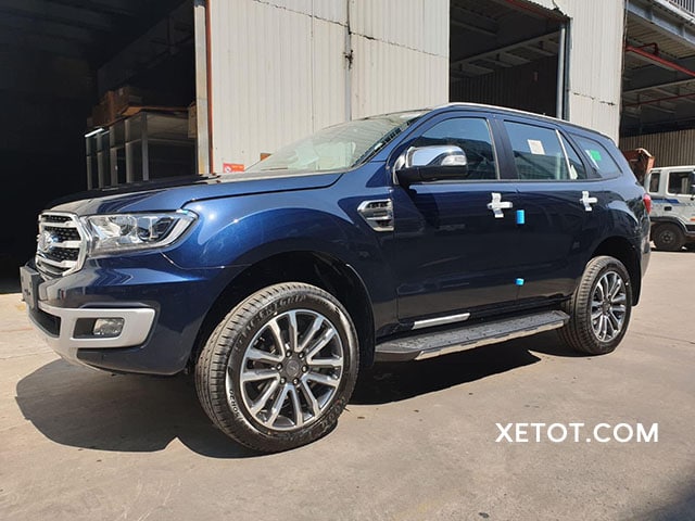 than-xe-ford-everest-2021-muaxegiatot-vn