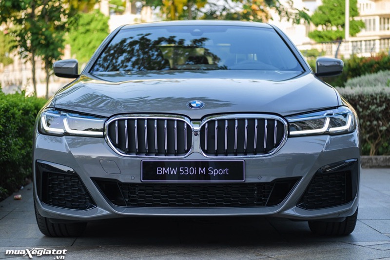 BMW 530i M Sport 2022 giá lăn bánh, thông số, hình ảnh & trả góp