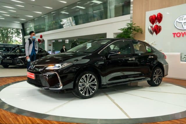 Toyota Corolla Altis 1.8HEV 2022 là lựa chọn động cơ khác biệt trong phân khúc hạng C.