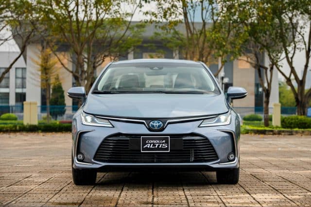 Toyota Corolla Altis 1.8HEV 2022 sẽ là lựa chọn mới trong phân khúc.