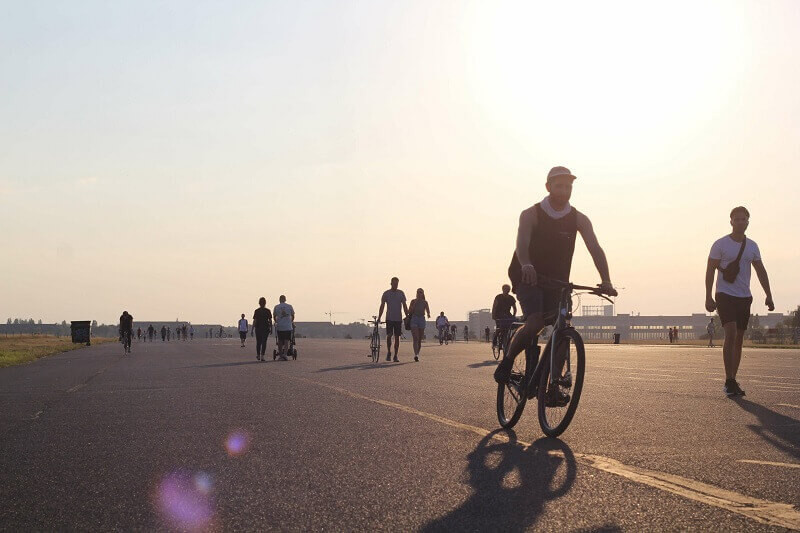 So sánh hoạt động chạy bộ và đạp xe giúp giảm cân