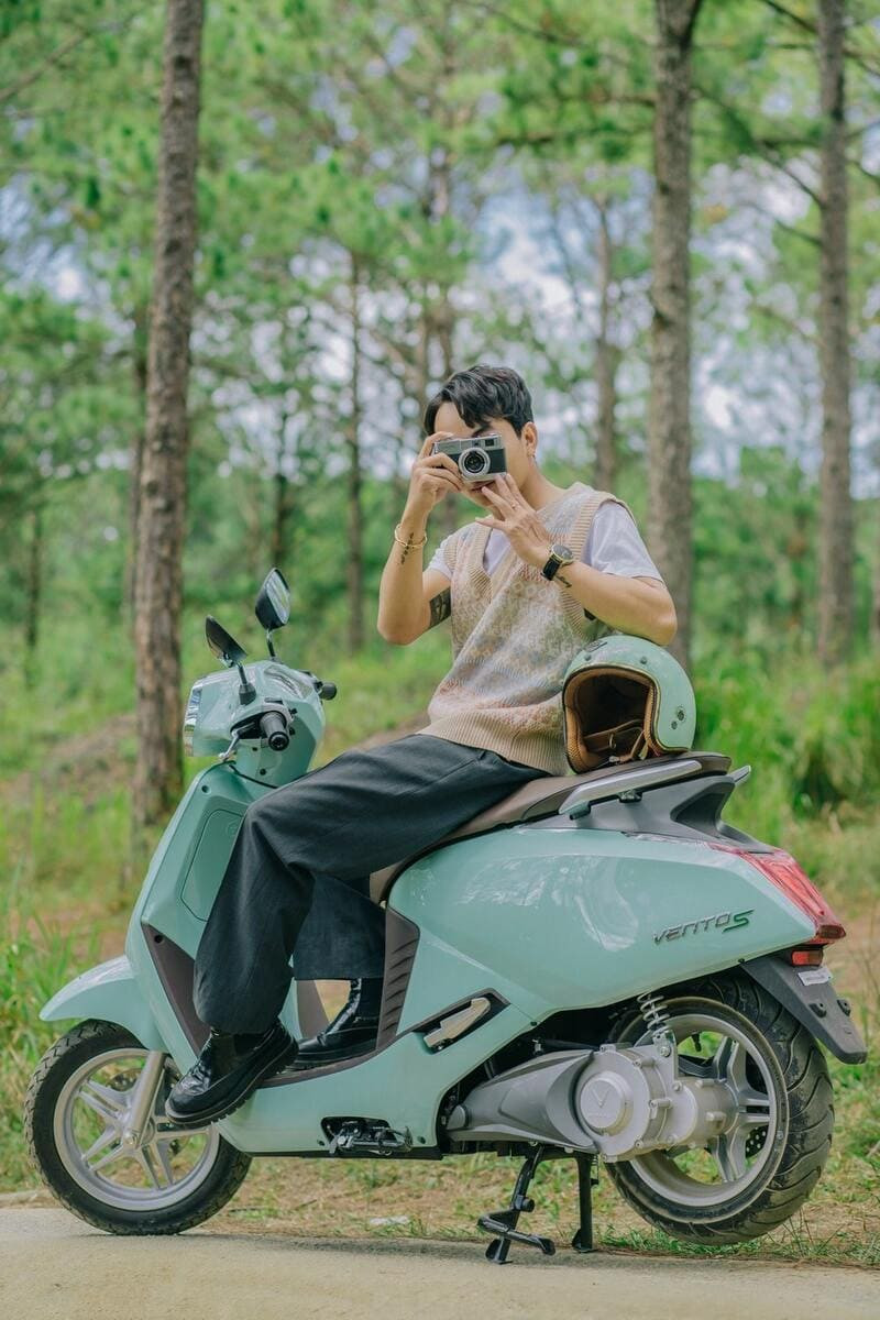 Vẻ đẹp độc đáo của xe máy màu xanh ngọc